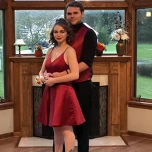 Дешевые спагетти ремень бордовый атласный Встреча выпускников/корпоративы Выпускной платья трапециевидной формы с низким вырезом на спине Junior вечерние платья размера плюс дешево