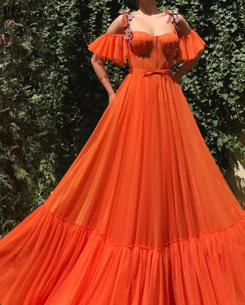 Милое оранжевое платье для выпускного вечера с открытыми плечами ТРАПЕЦИЕВИДНОЕ платье для выпускного вечера с бабочками и бисером на бретельках с оборками, длинное вечернее платье из тюля