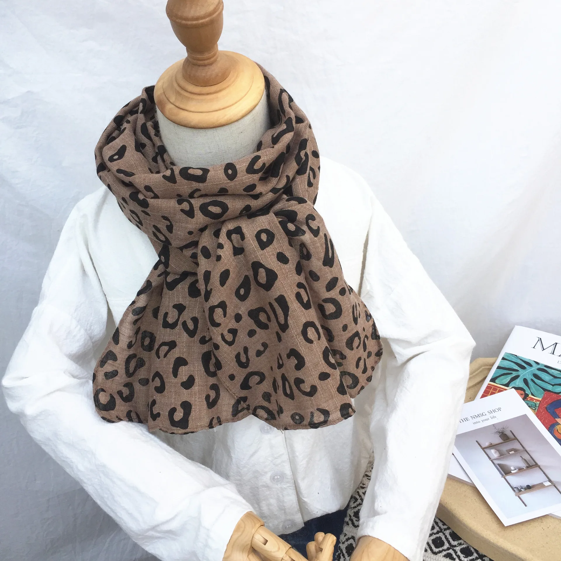 Leopard grain cloth Новинка; сезон осень-зима; Детские шарфы; мягкий хлопковый шарф для маленьких девочек и мальчиков в горошек; милый шейный платок; нагрудники - Цвет: Leopard grain cloth