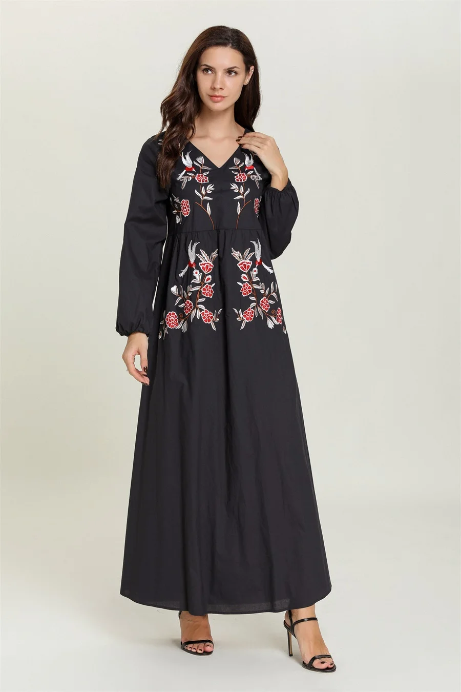 Siskakia винтажное ТРАПЕЦИЕВИДНОЕ длинное платье с v-образным вырезом, Повседневное платье с длинным рукавом и цветочной вышивкой, Аравийский халат, осень, качественная ткань