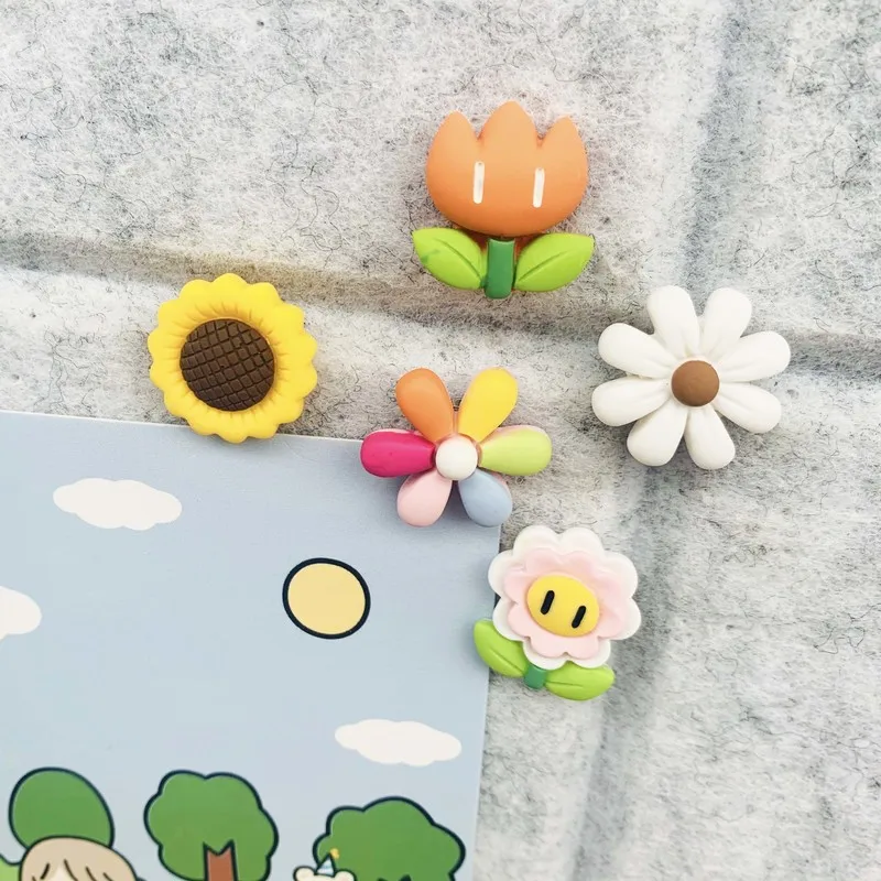 

5 Small Pushpins Cute Shape Colorful Sun Flower Push Pins Decoration Wall Cork Board Thumbtack Pin Drawing Office Binding Supply