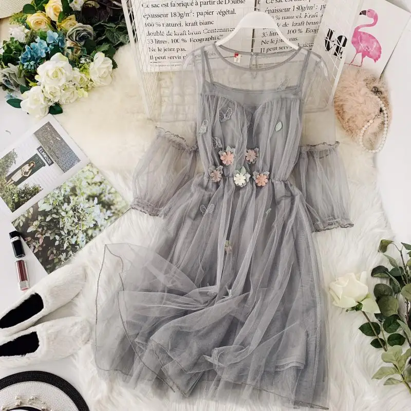 O-Neck Lantern Sleeve Gauze Fairy Puff Flower Appliques Mesh Princess Dress in Dresses