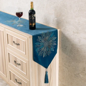 

1Pc European-style Precision Velvet Table Flag Hot Drilling Flower Home Wedding Party Decoration Placemat Table Runners Modern 5