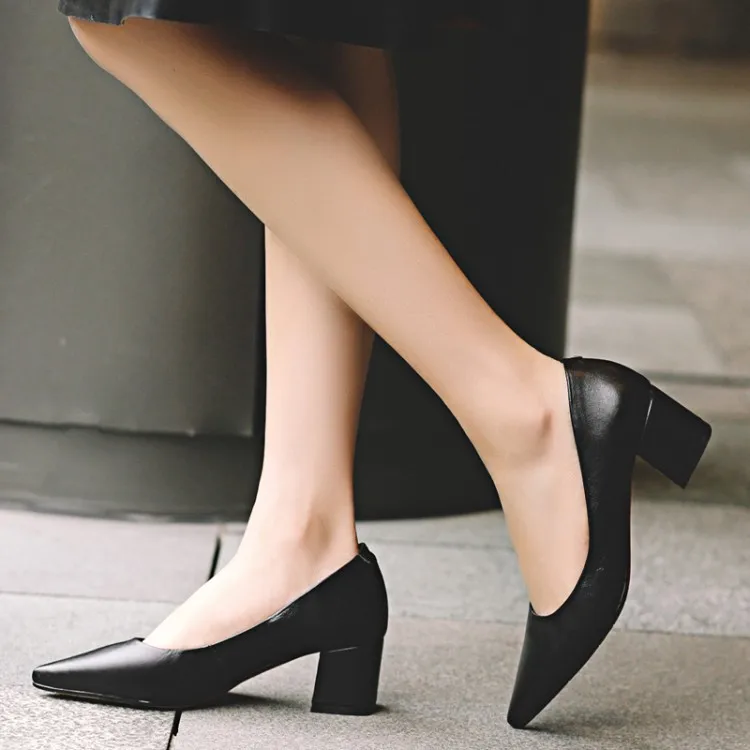 

High-heeled Shoes Pq531-13 New Style Chunky Heel Pointed Black And White Work Shoes Genuine Leather Full-grain Leather Shoes Sha