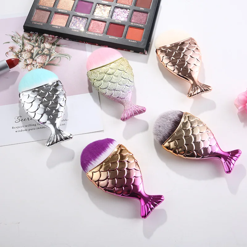 

1Pcs Professional Mermaid Shape Makeup Brush Foundation Cosmetic Fish Brush Makeup Tools Kit Powder Face Blush Brush