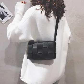 

CCRXRQ Fashion Women Shoulder Bag 2020 New Woven Crossbody Bag Female Casual Travel Handbags Cell Phone Flap Pocket Ladies Totes