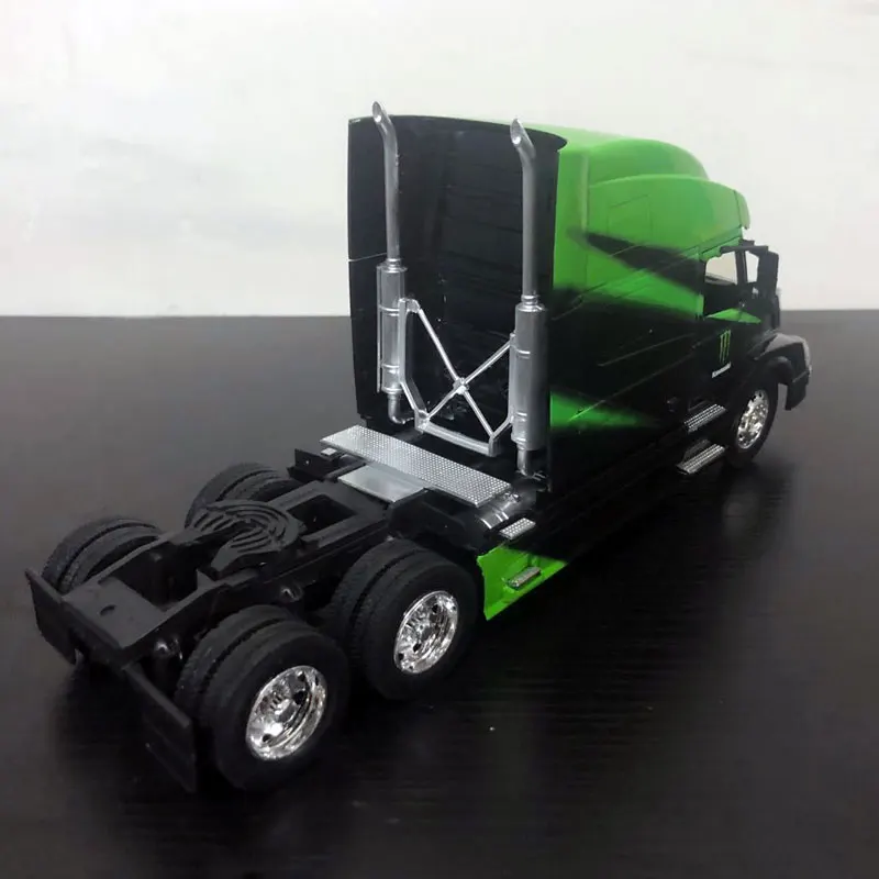 VOLVO TRUCK (6)