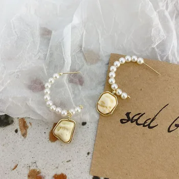

Korean Vintage Fashion Geometric Imitation Pearls Circle Letter C Drop Earrings for Women Accessories Girl Gifts Accessories