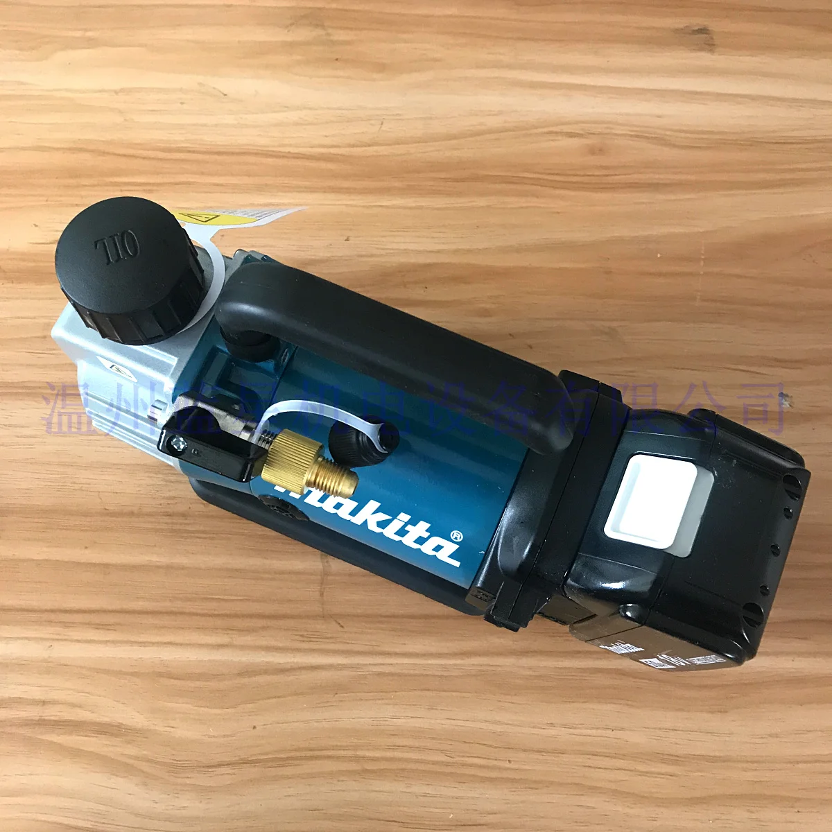 Вакуумный насос MaCharger DVP180 поворотный дисковый для лабораторного кондиционера с