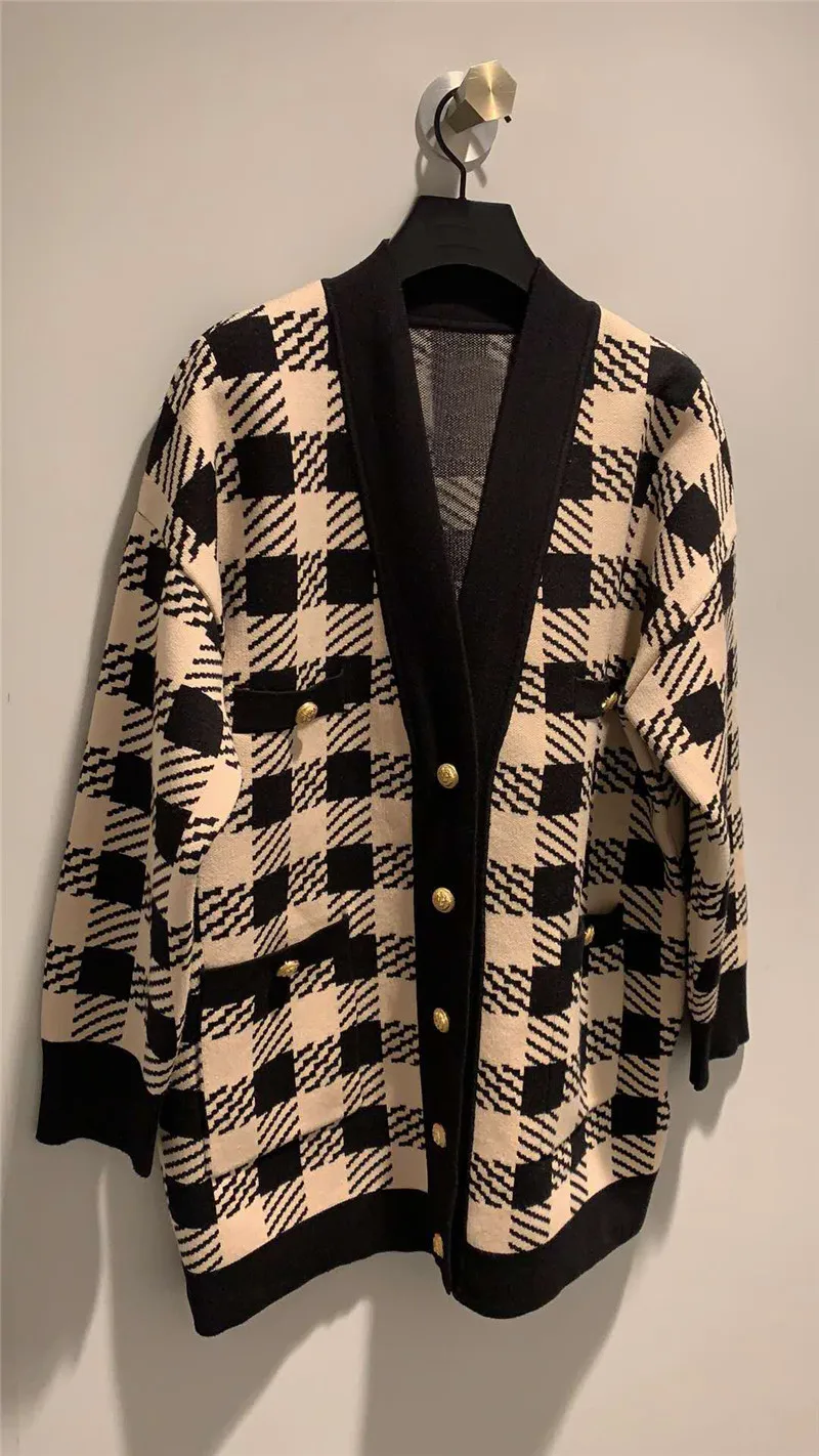 

2019 Fashion White Black Plaid Women Long Sweater Cardigans Runway Gold Buttons Lady Loose Sweater Jumpers Fall Winter Clothes
