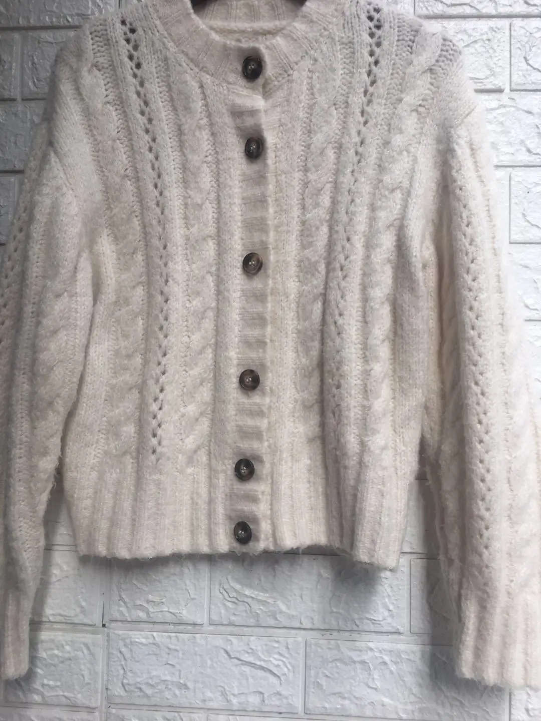 

Fall 2019 New French Retro Lazy Wind Twist Sweater Knitted Cardigan Outside O-Neck Cardigans Women Cardigan Sweater