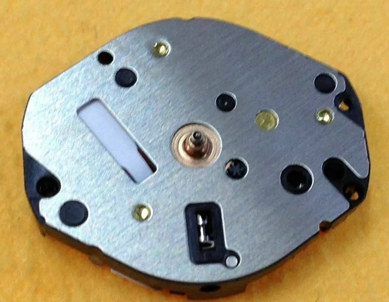 Y121EQuartzMovementWatchRepairPartsAccessories.jpg
