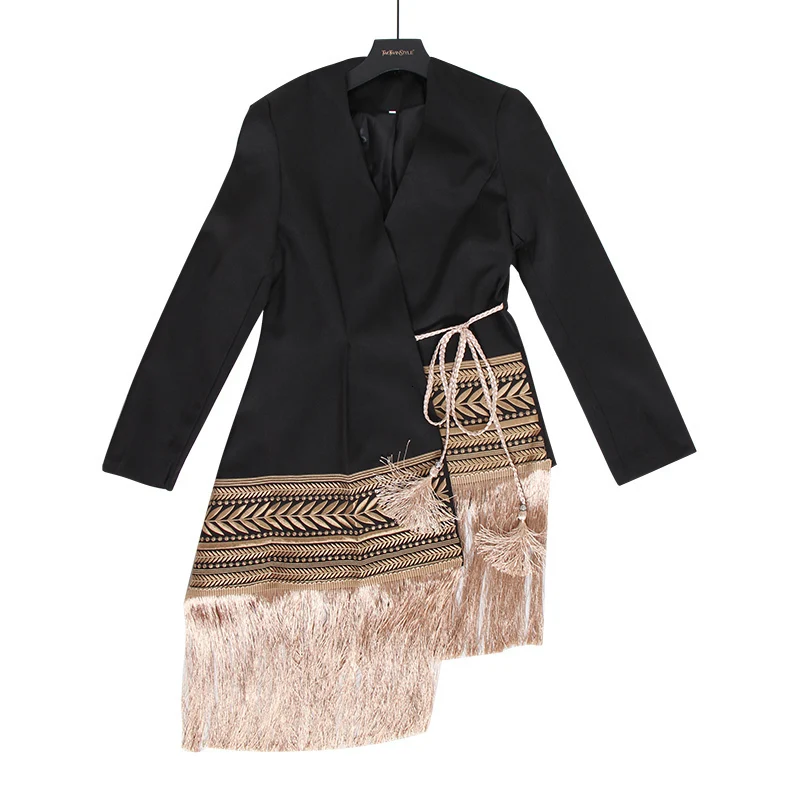TWOTWINSTYLE Loose Fit Spliced Contrast Color Tassel Belt Jacket New V-neck Long Sleeve Women Coat Fashion Autumn Winter
