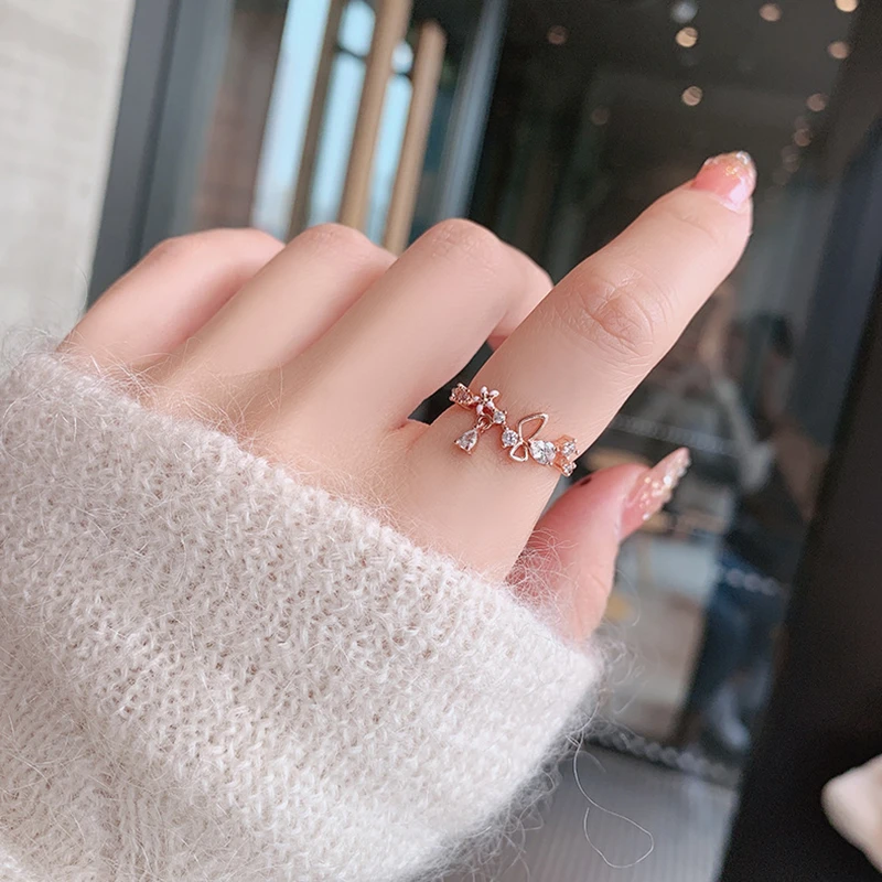Dainzuy Vintage Fashion Flower Rings Diamond Microinlaid Zircon Statement Rings for Women Girls Jewelry Wedding Rings