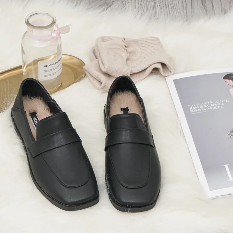 

2019 Autumn And Winter Korean-style New Style Low Heel Square Head Rabbit Fur Bottom Small Leather Shoes Warm plus Velvet Moccos