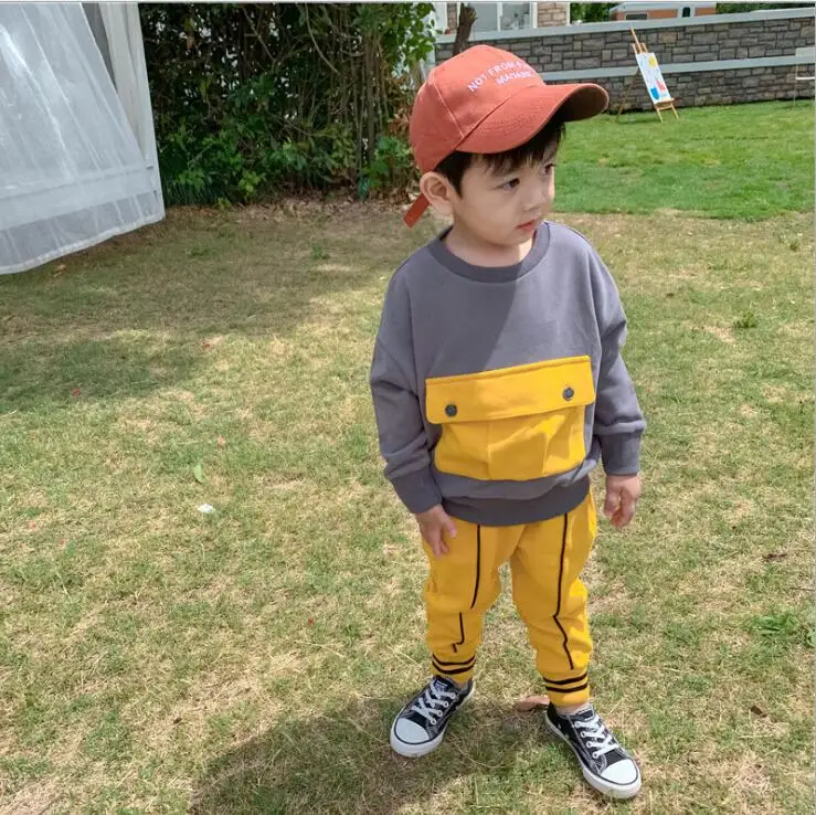 Новое поступление, футболка для девочек и мальчиков Модный осенний свитер с длинными рукавами для девочек 1-6 лет