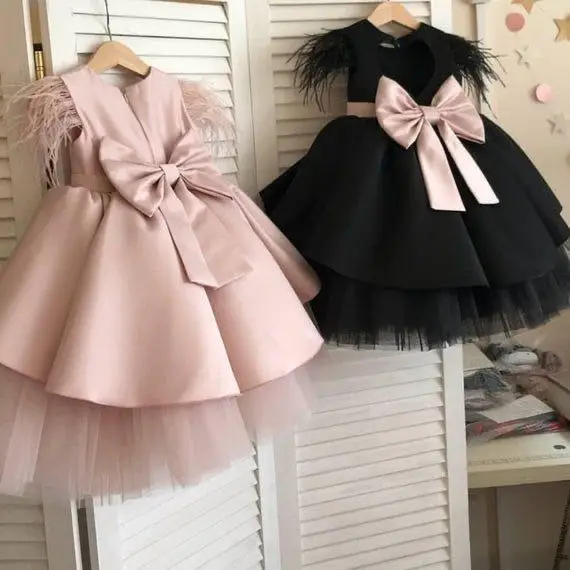 

Girls Pink First Communication Celebration Dresses Feather Cap Sleeve Baby Birthday Dresses Christening Dresses Big Knot