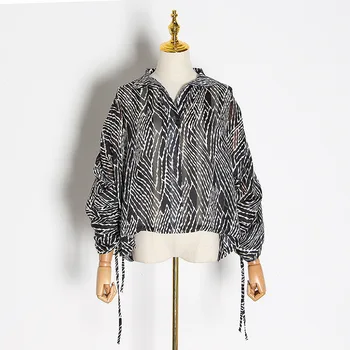 

2020 Early Lapel Printing Loose Lotus Leaf Side Pleating Super Long Bubble Sleeve Shirt Top Female