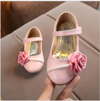 

2019 Girls pink dress shoes models Flowers princess shoes leather Korean students 3 color baby leather shoes for children 26-30