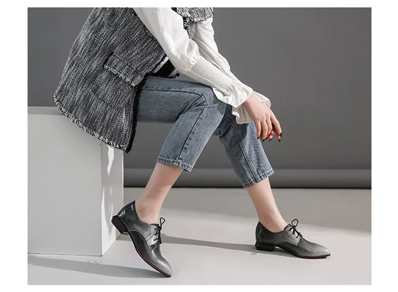 Large Size 33-50 Women Flats Sexy Gradient Patent Leather Low-Heeled Oxford Shoes For Woman 2020 Pointed Toe Lace-Up Lady Flats (22)