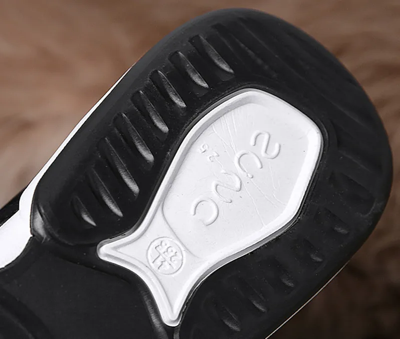 Теплые зимние ботинки до лодыжки; мужская теплая зимняя обувь из плюша; замшевые кожаные зимние ботинки для мужчин; уличные ботинки на шнуровке