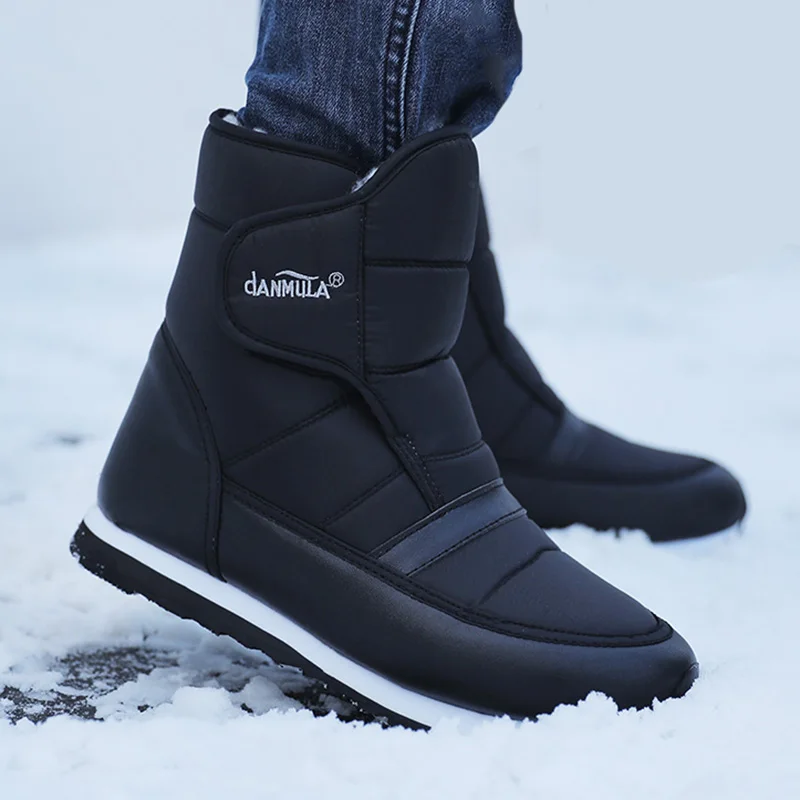 Winter anti-slip waterproof light comfortable comfortable warm wool snow boots men cotton shoes short boots in the elderly shoes