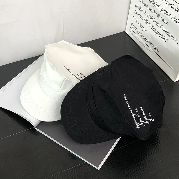 

Korean-style Lettered Flat Roof Brim Hat Autumn And Winter New Products Versitile Fashion Octagonal Cap Students Military Cap Co
