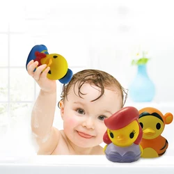 Canard flottant de dessin animé pour enfants, jouet d'eau classique pour bébés, jouets de bain de plage pour enfants, vente unique 