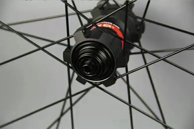 Адаптер QR ZRACE на 15 миллиметров переходник 9 мм для MTB и ROAD передняя ось CUBO