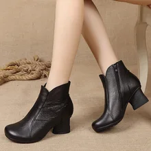 SWONCO/кожаные ботильоны на толстом каблуке; женская зимняя теплая обувь; Цвет Черный; коллекция года; женские повседневные зимние ботинки; бархатные зимние ботинки на меху