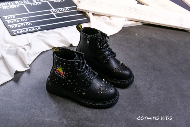 CCTWINS/детская обувь; коллекция года; Модные осенние ботинки martin с заклепками для девочек; повседневная черная обувь для мальчиков; белые модельные ботиночки; MB010