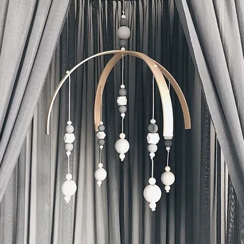 

Wooden Beads Wind Chimes with Wool Balls Bed Hanging Windbell Crib Tent Kids Room Decorations Ornaments new