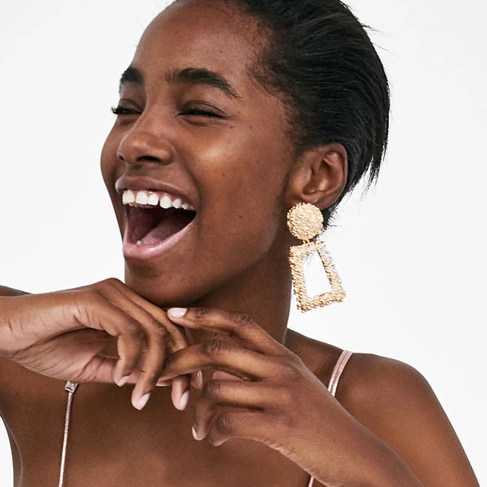 Ретро Металлические серьга геометрической формы рельефные висячие серьги