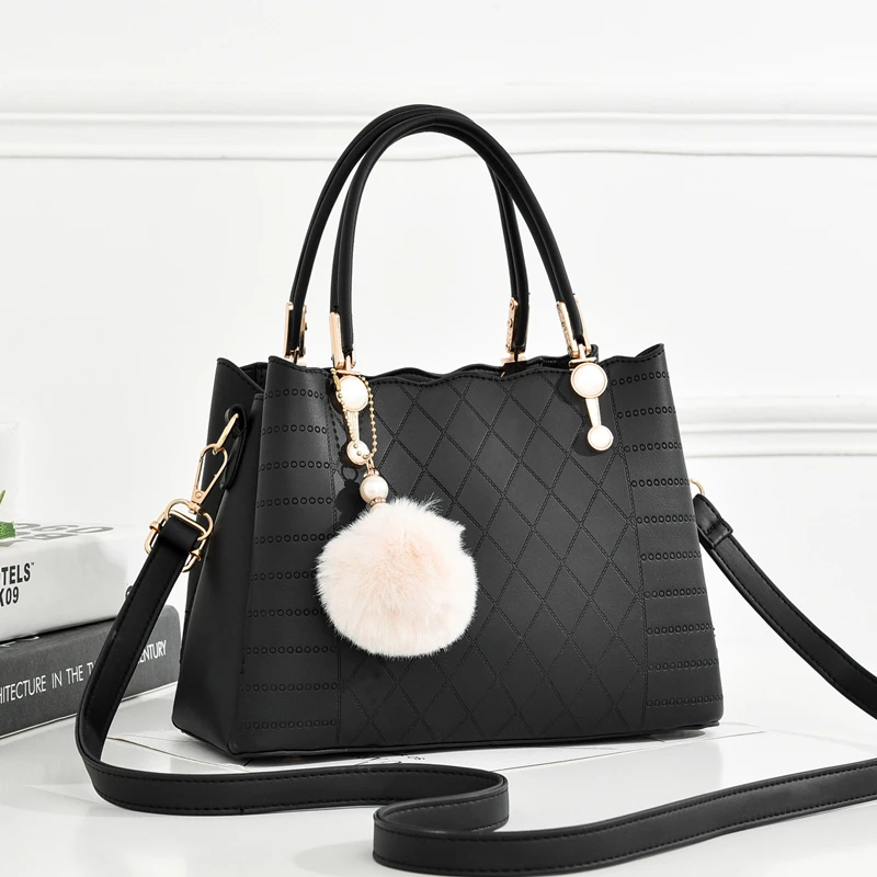 

Hairball Messenger Bag Large Capacity Tote Bag Shoulder Bag Ms. High Quality 2019 Autumn and Winter New Designer Handbag Quality
