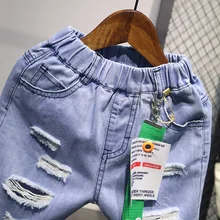 Детская одежда для мальчиков; Новые товары; джинсовые шорты до колена в Корейском стиле с отверстиями; C12117