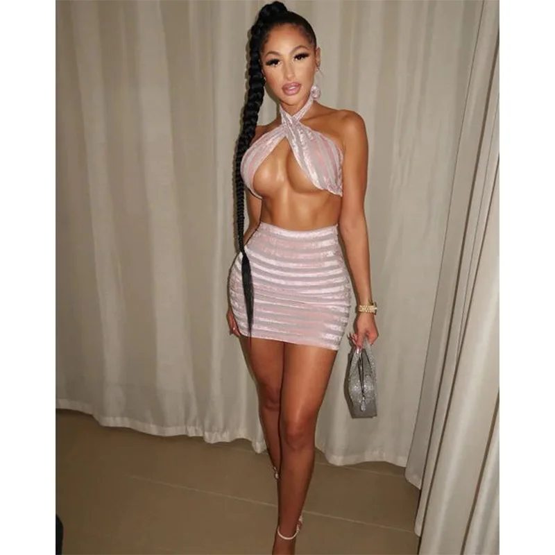 ANJAMANOR розовый Холтер короткий топ и юбка комплект из двух предметов бархат Bodycon сексуальная одежда для клуба одежда для женщин D37-AC27
