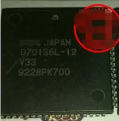 IC новый 100% D70136L-12