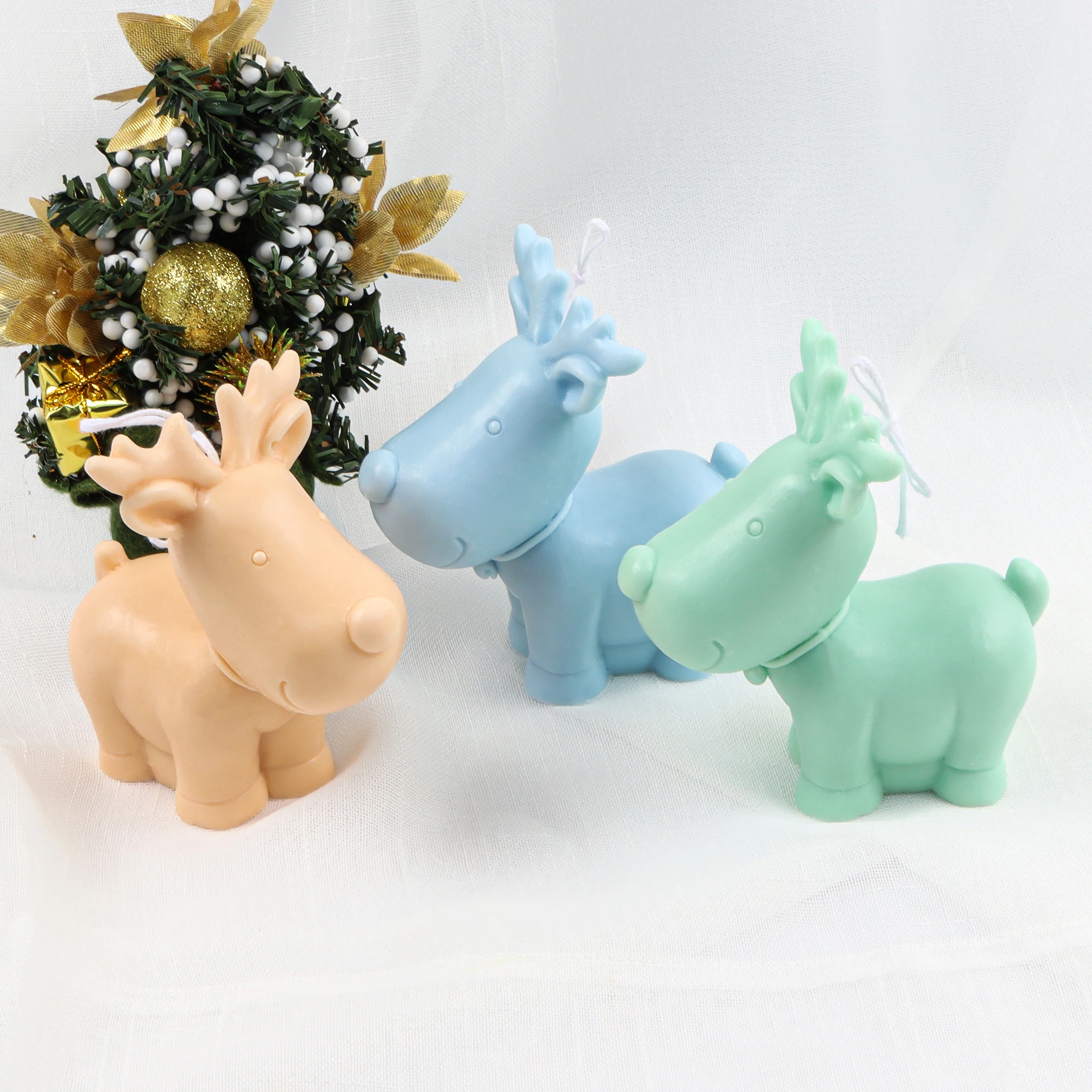 

Xmas Deer Reindeer Silicone Candle Mold Big Headed Elk DIY Christmas Gifts Animal Aromatherapy Handicrafts Soap Mould Making