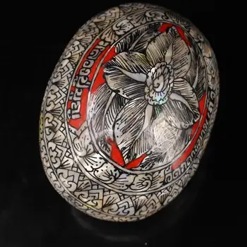 

Tibetan monasteries receive old seal monasteries to get monks living buddhas to die inlaid with shells and shega nest boxes