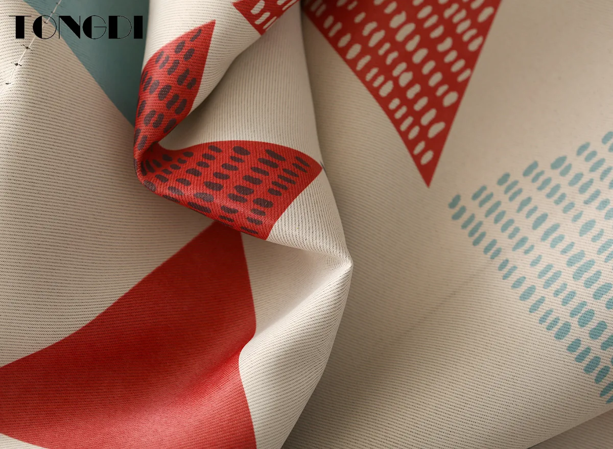 TONGDI Детские светонепроницаемые шторы с мультяшным принтом треугольной формы для