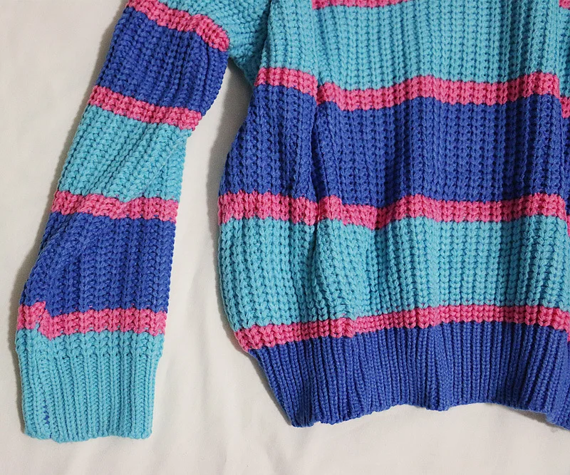 Милый светильник, Цветной полосатый вязаный свитер для женщин, Осень-зима, шикарная вышивка с буквами, водолазка, пуловер, модный трикотаж для улицы