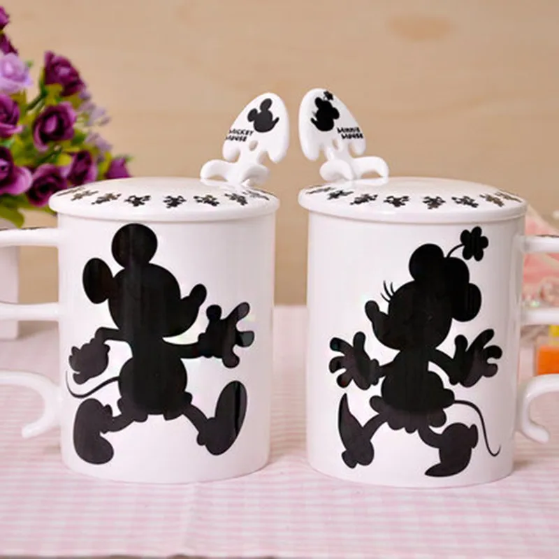 

2019 New 400ML Disney Mickey Minnie Ceramic Cup with Spoon Cover Cartoon Couple Water Cup Family Office Mug Love Festival Gifts