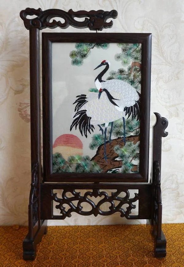 

free DHL Chinese Living room Table Ornaments Home Decor Handmade Double Embroidery Painting Wenge Frame High End Gifts with box