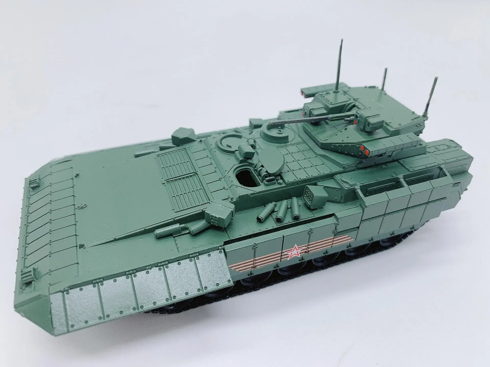 Российский T-15 Армата парад 1/72 Готовая модель танка 3R
