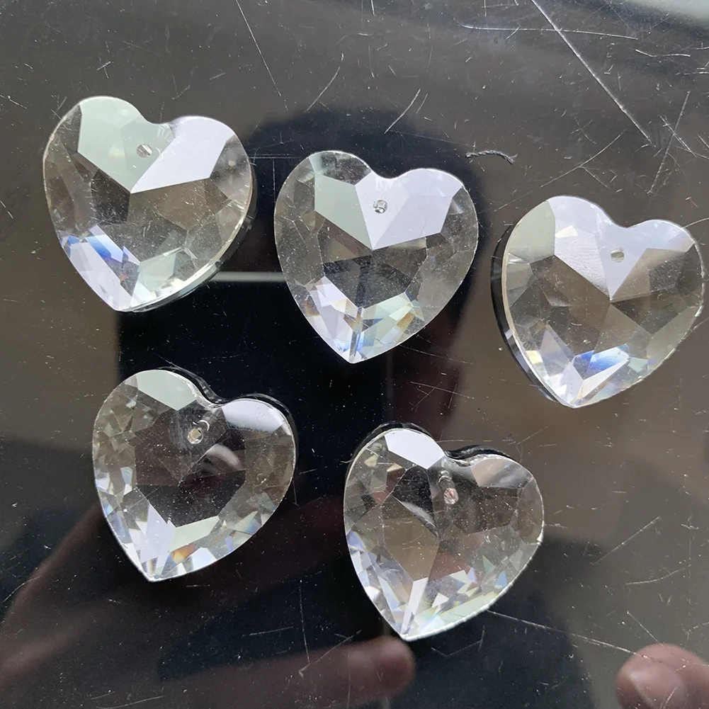 Crystal Beads Crystal Sun Catcher Chandelier Crystal Drops Crystal Beads Garlands 5Pc Clear Love Heart Faceted Glass Art Crystal Lamp Part Prism Charm Pendant 28MM Suncatcher Spacer Beads Mobile