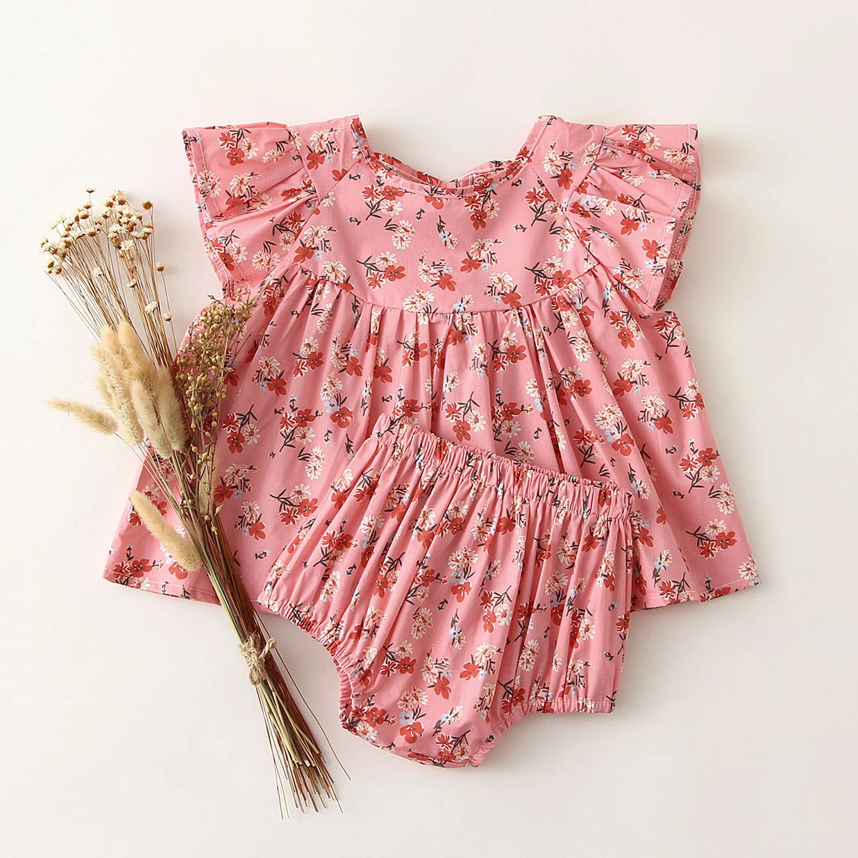 2PCS Infant Baby Girls Clothing Set Summer Flying Sleeves Tops + Bloomer Vintage Floral Newborn Baby Clothes Outfits warm Baby Clothing Set