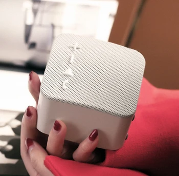 

Remax M18 Cloth art Bluetooth Speaker Square white & black Wireless Mini Subwoofer Stereo Music Player portable Loudspeaker