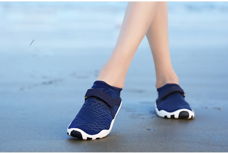 WWKK Summer Water Shoes Men Beach Sandals Upstream Aqua Shoes Woman Man Quick Dry River Sea Slippers Swimming Sneakers