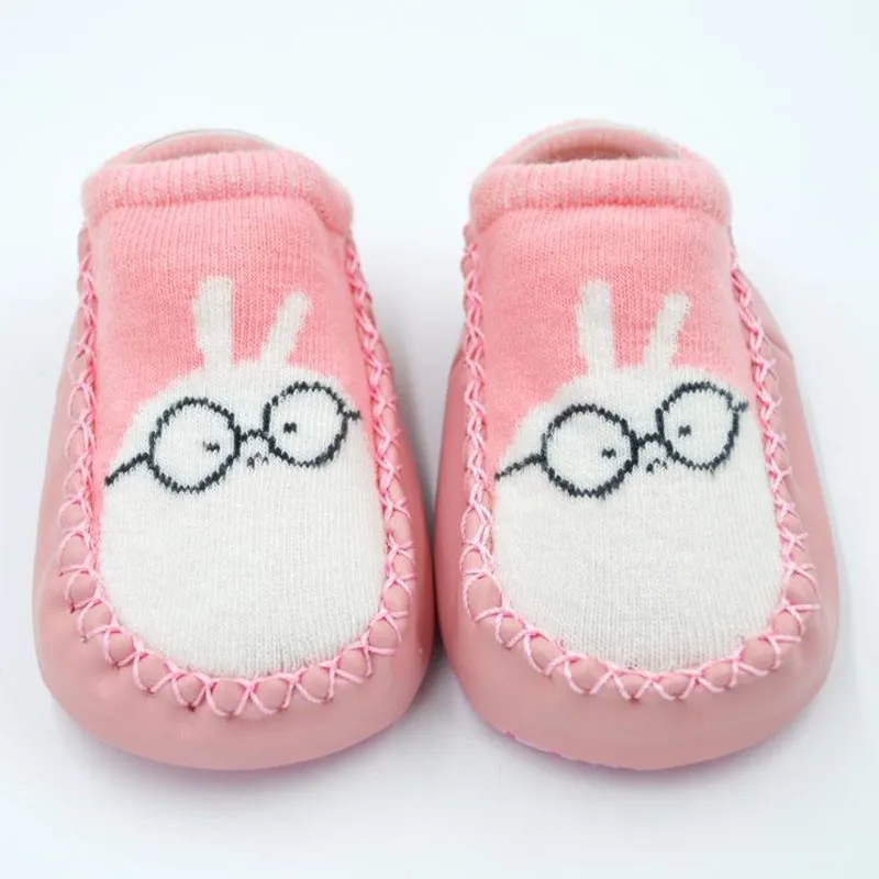 Носки-тапочки с героями мультфильмов для новорожденных мальчиков и девочек Теплые нескользящие носки-тапочки теплые домашние носки для детей от 0 до 18 месяцев - Цвет: E