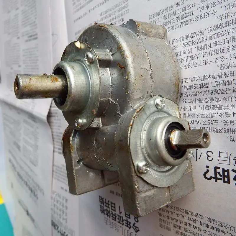 

Automatic Continuous Sealing Machine Turbin Box Aluminum Turbin Box Automatic Sealing Machine Aluminum Worm Gear
